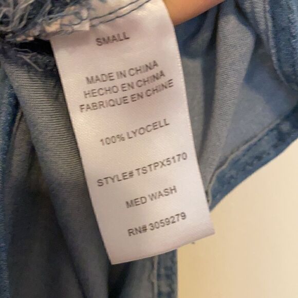 Thread + Supply | Medium Wash Chambray Long Side Slit Sleeveless Button Shirt S - Picture 6 of 6